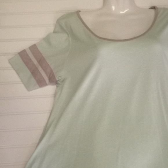 LulaRoe Contrasting Trim Perfect T Tunic Top - Picture 4 of 12